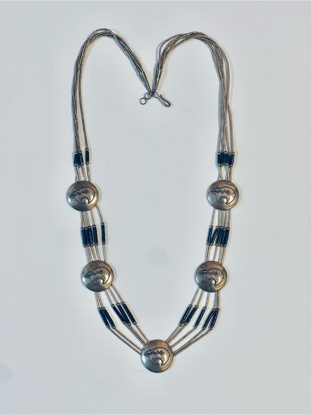 VTG Liquid Sterling Silver Navajo Bear
Concho Multistrand Necklace Sz 21
"21g